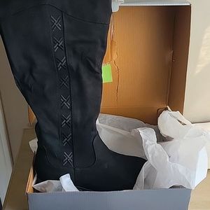 Cloudwalkers knee high boots